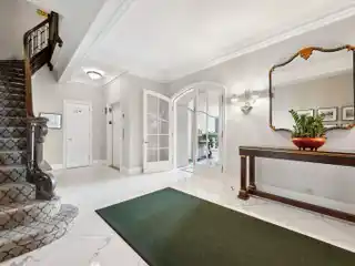 Beautiful Co-op Apartment in a Prime Lake Shore Drive Building