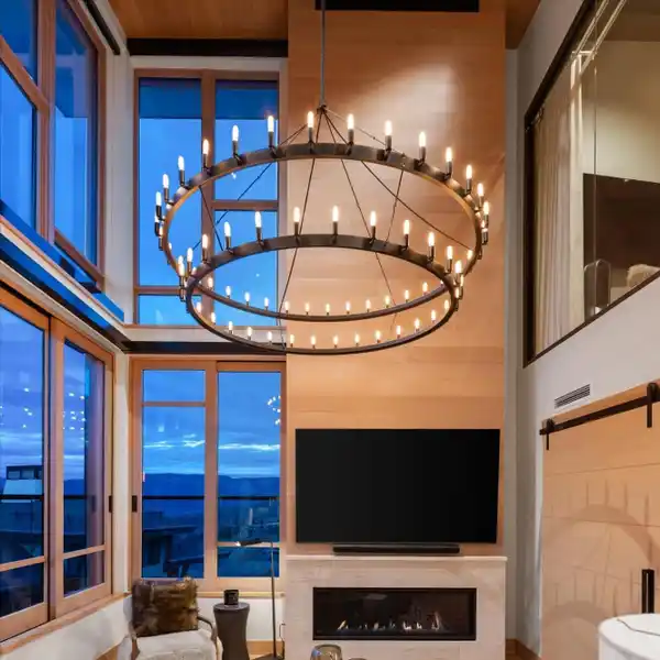 EFFORTLESS MOUNTAIN LUXURY PENTHOUSE
