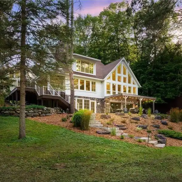 LUXURY ESTATE ON BALSAM LAKE