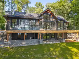 Impressive Custom-Built Cottage