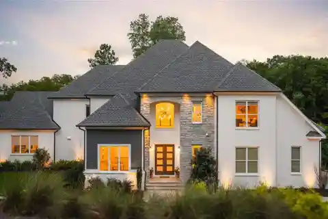 Like-New Luxury Home Overlooking the Atlanta Country Club Golf Course