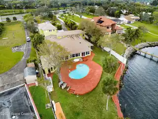 Extra-large Multi-generational Waterfront Home