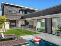 SECLUDED RESORT-STYLE OASIS