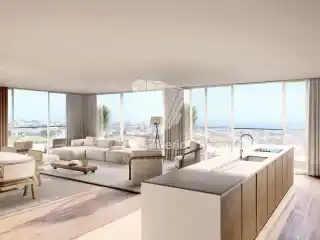 Four Bedroom Penthouse in a Prestigious Development