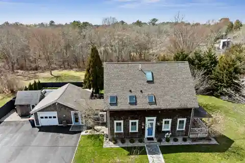Architecturally-Inspired Farmhouse