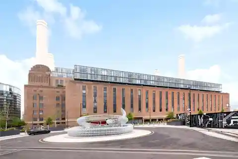 Duplex Penthouse Atop the Iconic Battersea Power Station
