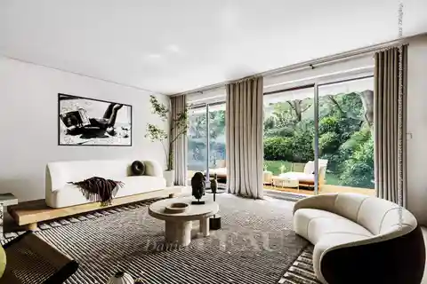 Split-level Apartment with a House-like Feel