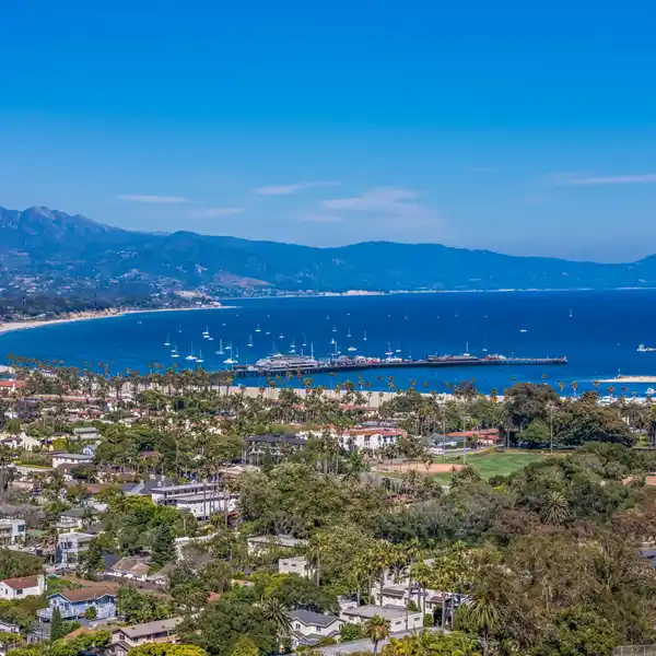 CREATE A MASTERPIECE ABOVE THE AMERICAN RIVIERA