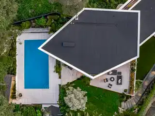 Award-Winning Design in Private Garden Setting