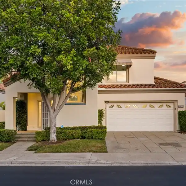 IMMACULATE AND FULLY RENOVATED RESIDENCE