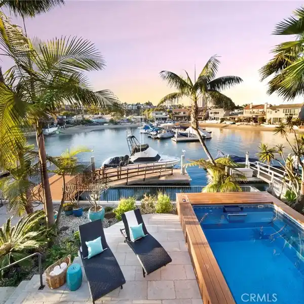 PRESTIGIOUS DOUBLE-LOT WATERFRONT ESTATE ON NEWPORT ISLAND