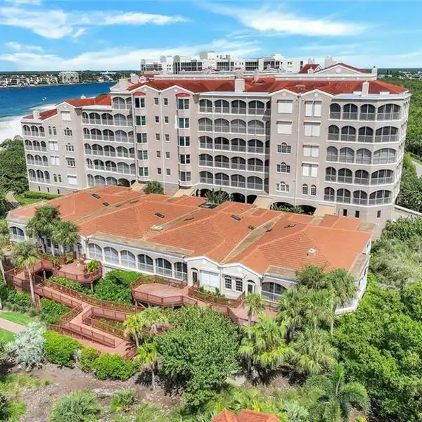 LUXURY BEACHFRONT LIVING
