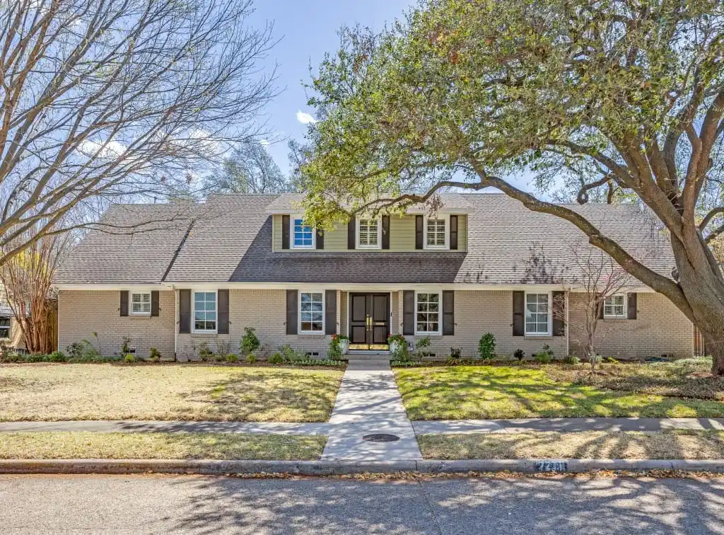 Updated Home in Meadows