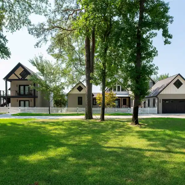 BEAUTIFULLY UPDATED MULTI-GENERATIONAL PROPERTY