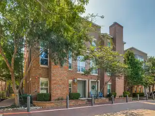 Stunning Corner Townhome in the Heart of Dallas