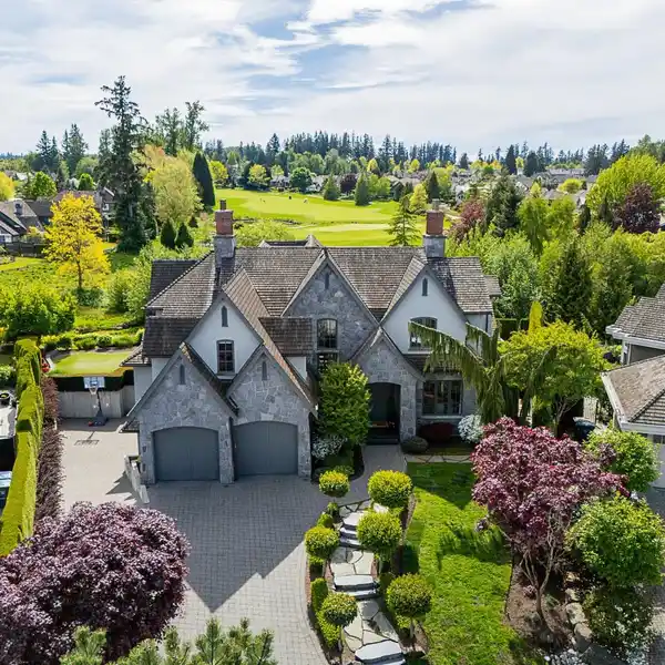 RESORT-STYLE LIVING IN MORGAN CREEK