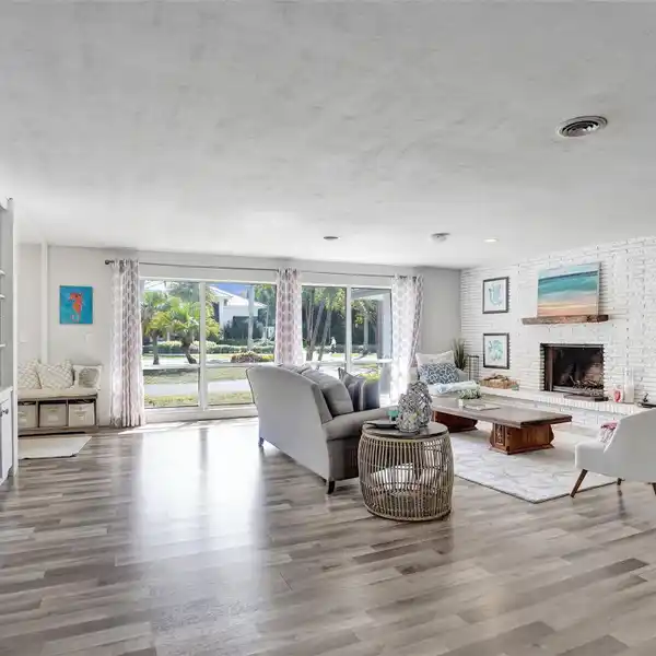 MIDDLE RIVER WATERFRONT