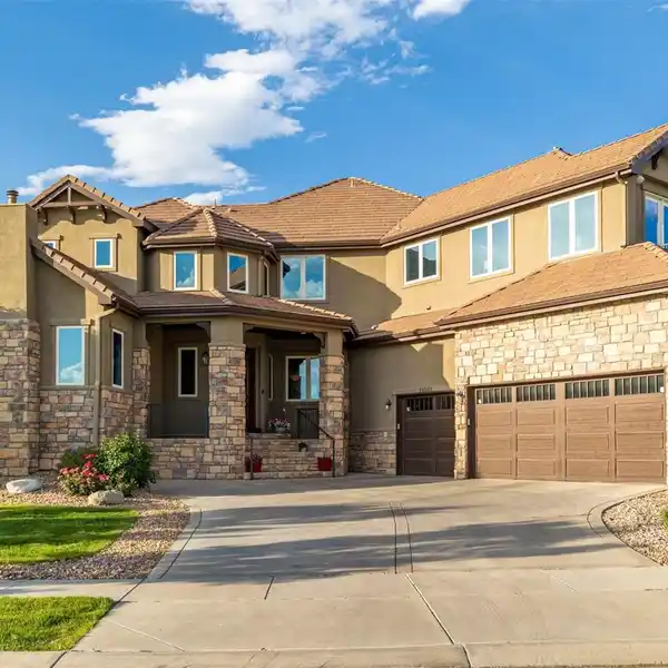 ARCHITECTURAL MASTERPIECE WITH STUNNING GOLF COURSE VIEWS