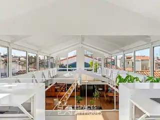 Contemporary Toulouse Loft with Exceptional Skylight Features