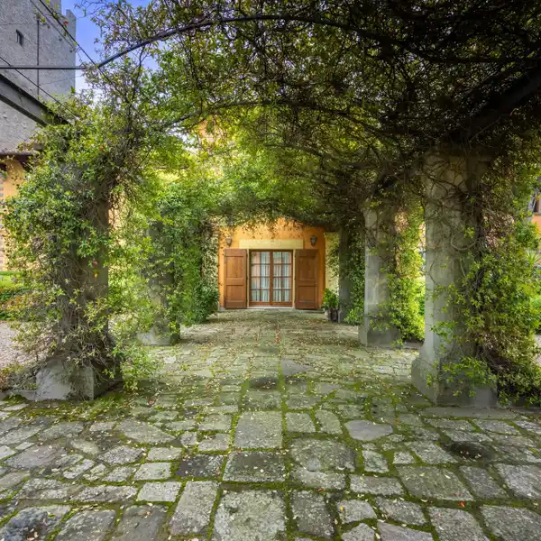 UNBELIEVABLE PROPERTY
