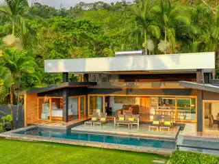 Horizon 360 Lookout Home at Uvita