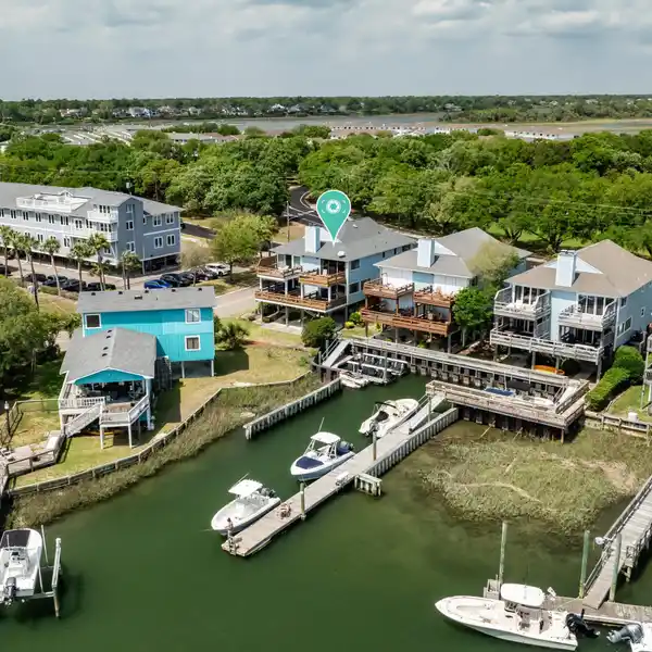 END UNIT CONDO OVERLOOKING A LAGOON