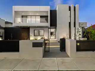 Fully Customized Architectural Statement