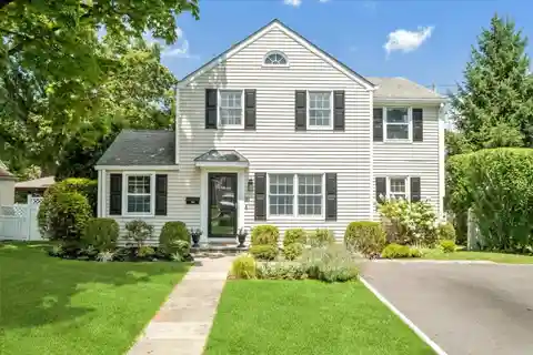 Picture Perfect Charming Colonial