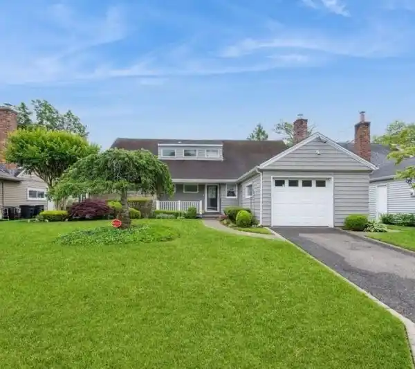 CHARMING HOME WITH MODERN UPGRADES