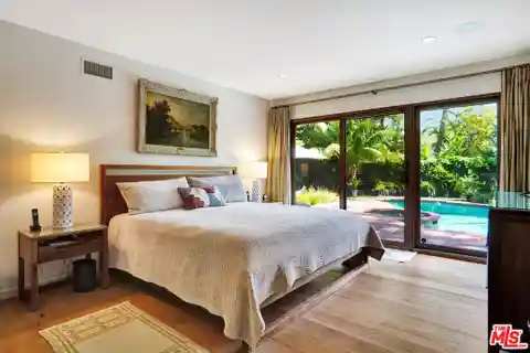 Recently Remodeled Home in Malibu West