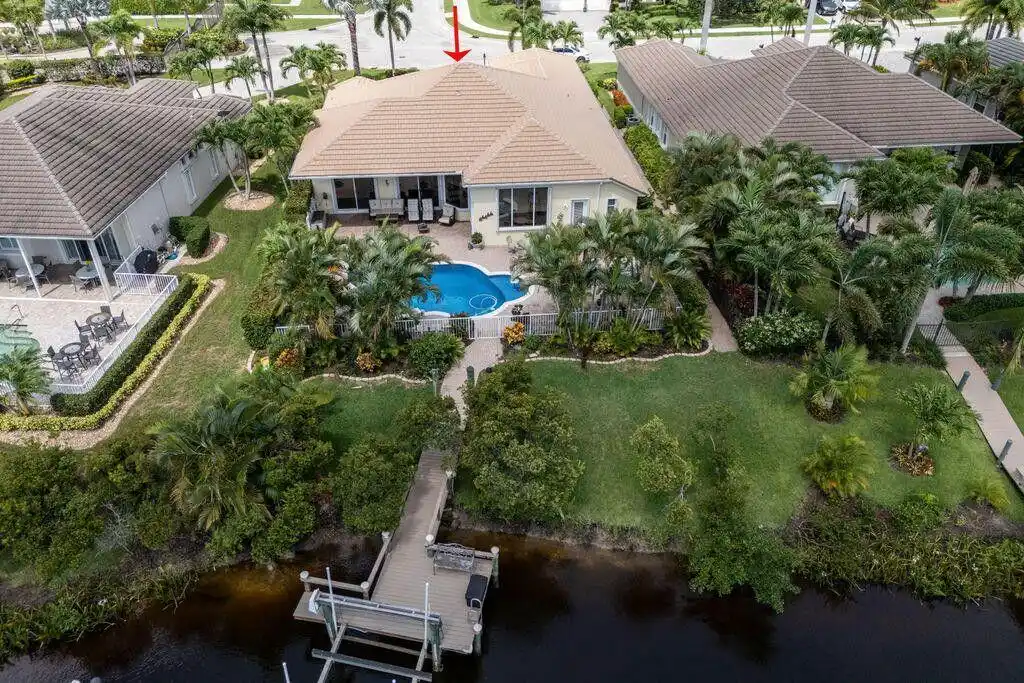 Waterfront Luxury Home in Exclusive Lost River Plantation