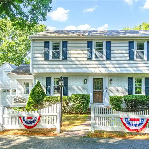 MOVE IN READY FULLY RENOVATED HOME