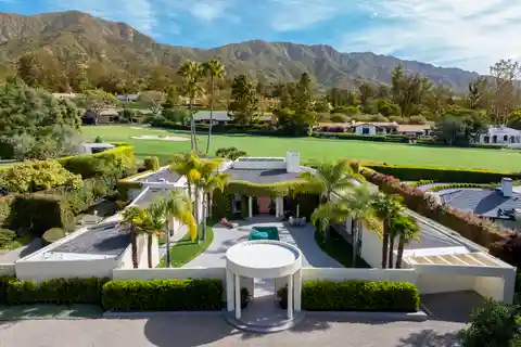 Mid-Century Elegance Meets a Delightful Palm Springs Vibe