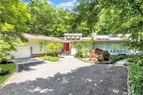 Unique Gem on 3.6 Private Acres