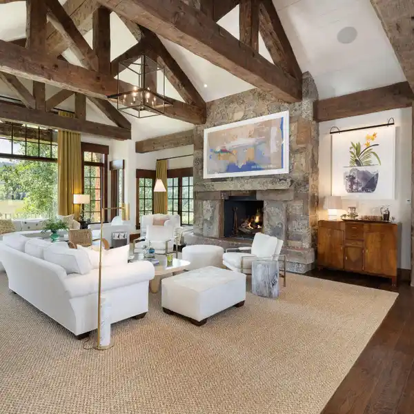 SPACIOUS LUXURY HOME IN CREAMERY RANCH