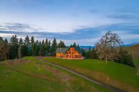 North Umpqua Ranch and Estate