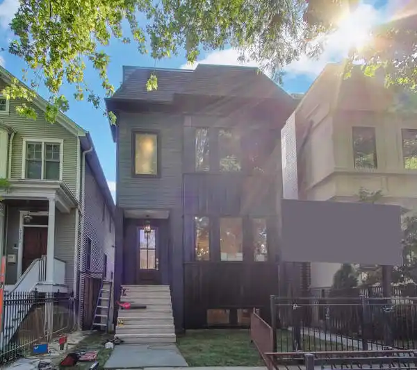 NEW CONSTRUCTION IN THE VIBRANT SOUTHPORT CORRIDOR