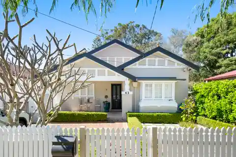Beautiful Renovation Behind a Classic Facade