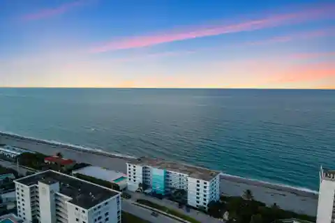 Beautifully Renovated Oceanfront Condo
