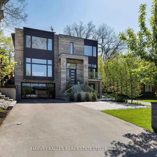 A MODERN ARCHITECTURAL TRIUMPH
