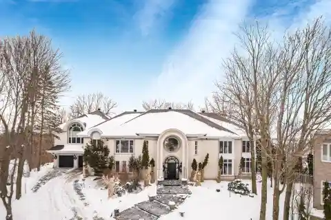 Executive Home Built at the Highest Point of Sommet-trinite