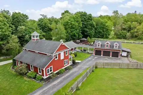 Modern Country Retreat on Two Scenic Acres