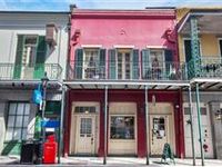 CONDO IN THE HEART OF THE FRENCH QUARTER