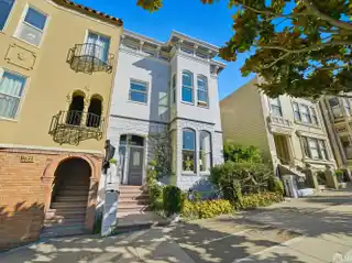 Tranquil Urban Oasis