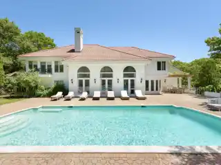 Four Bedroom Rental Home with Pool in a Convenient Location