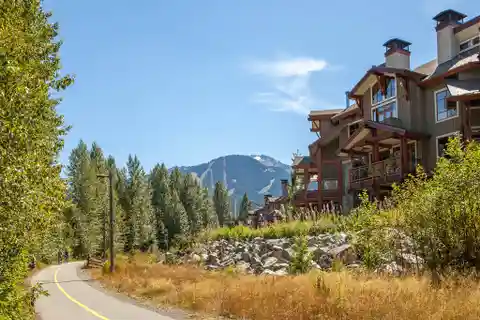 Renovated Luxury Townhome