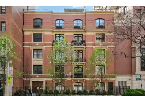 Wonderful Opportunity in an Exclusive Building