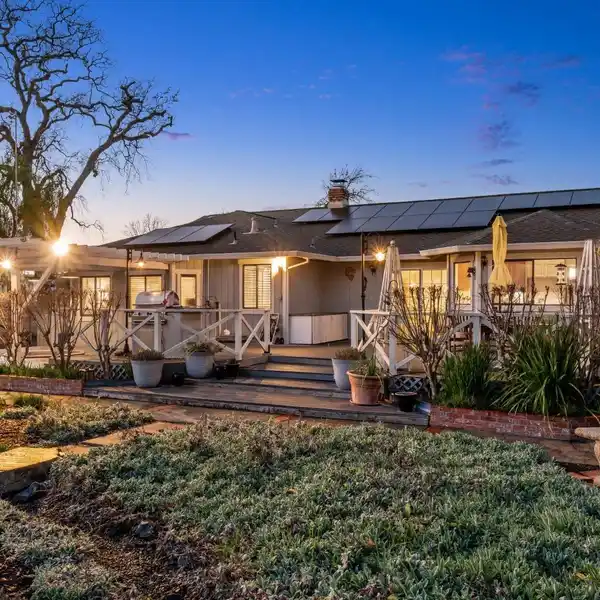 INVITING SINGLE-STORY HOME