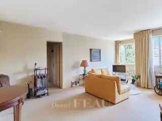 Quiet First Floor Apartment