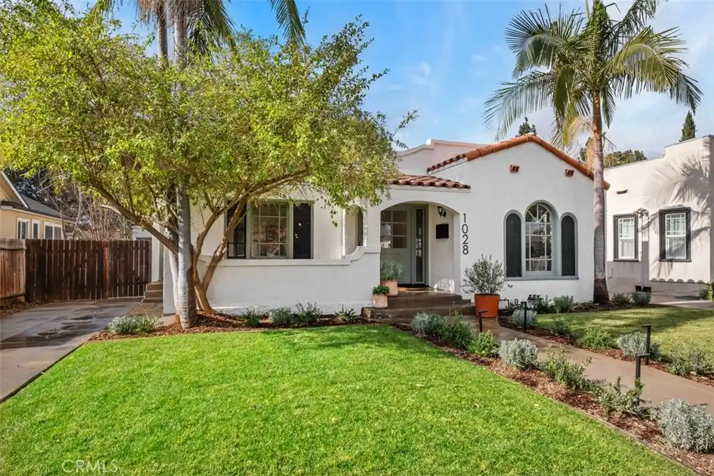 Beautifully Updated Single-level Home in Washington Square